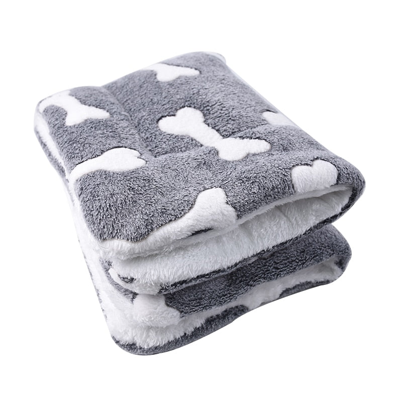 Thickened flannel pet blanket